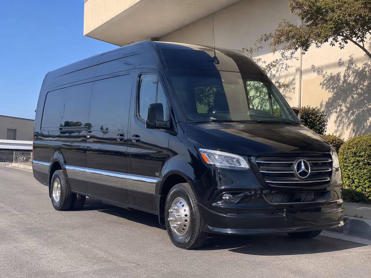 bus rental options for cleveland trips