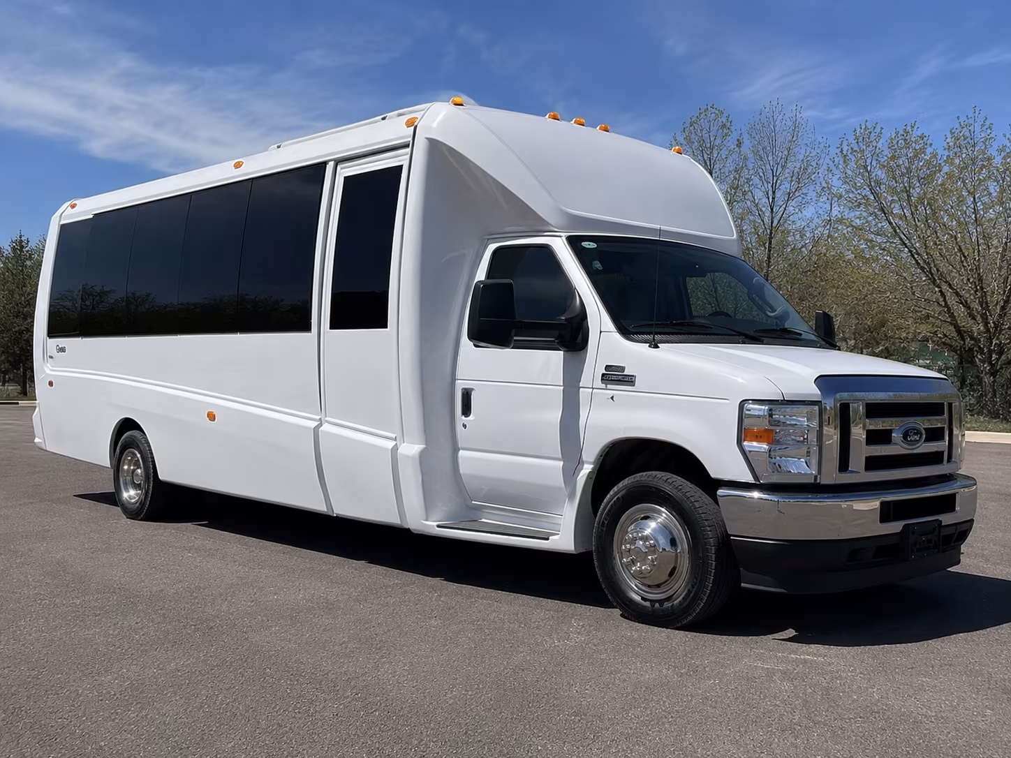 bus rentals for day trips and out of town field trips from cleveland