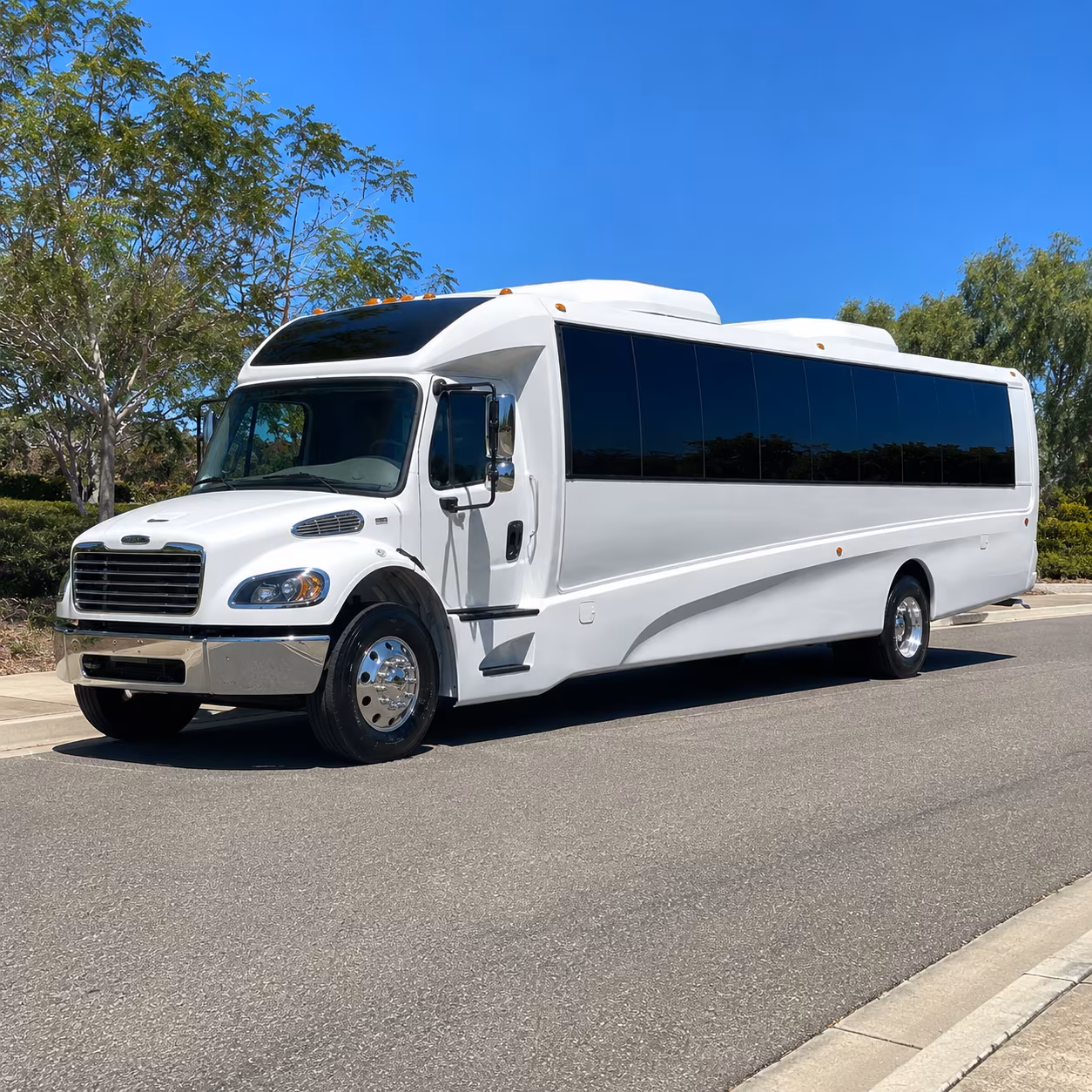 cleveland 30 passenger minibus
