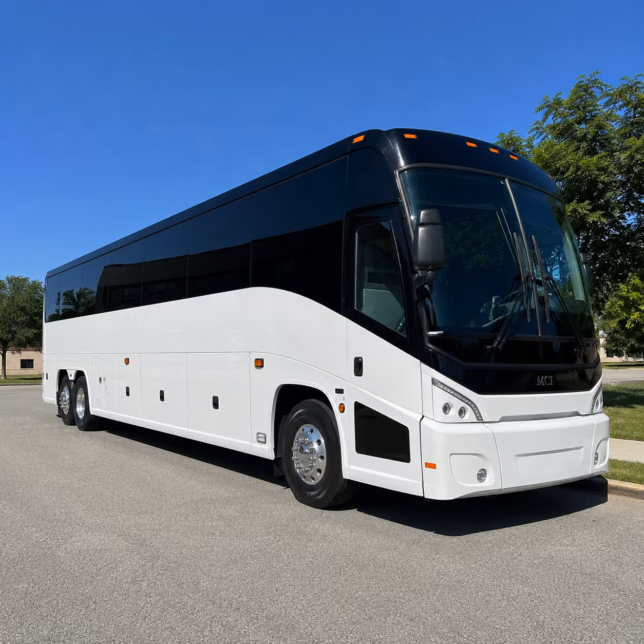 cleveland 40 passenger charter bus