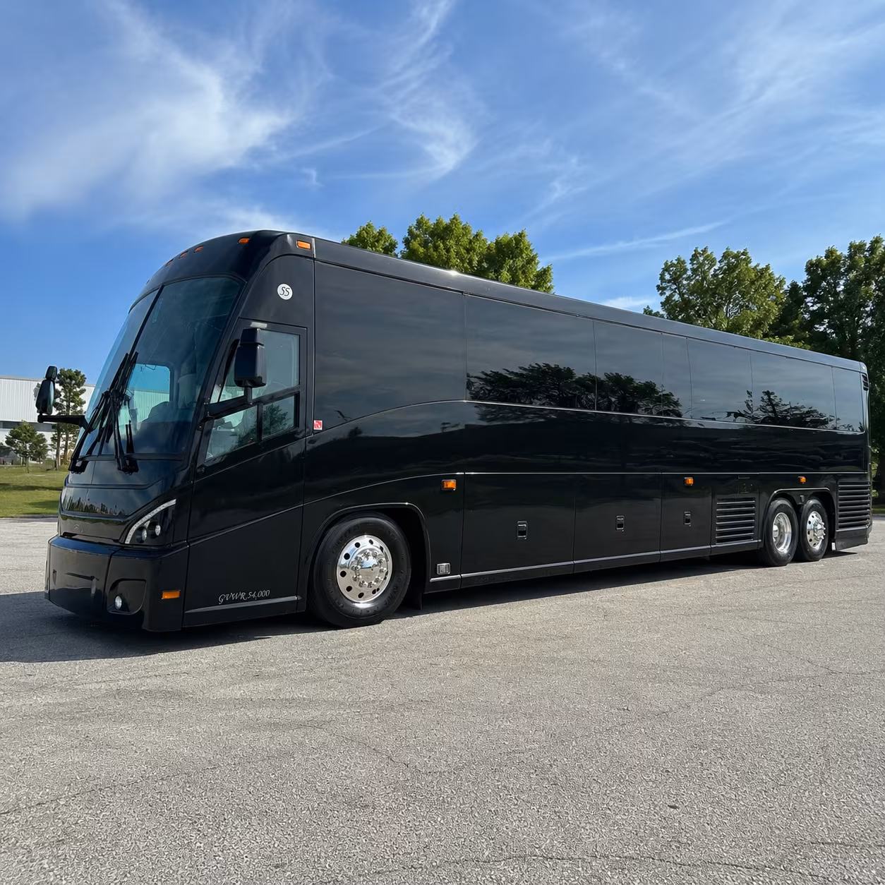 cleveland 47 passenger charter bus