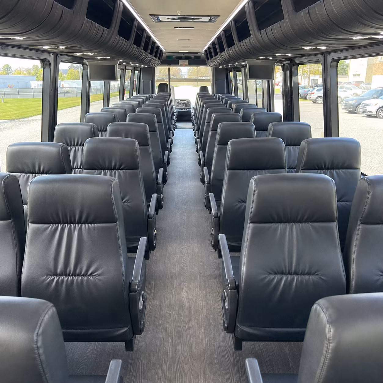 minibus rentals for small group winery crawls through cuyahoga and geauga counties